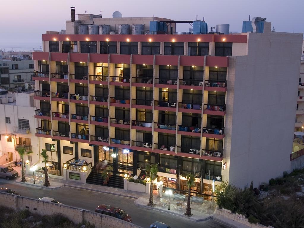 Hotel Canifor