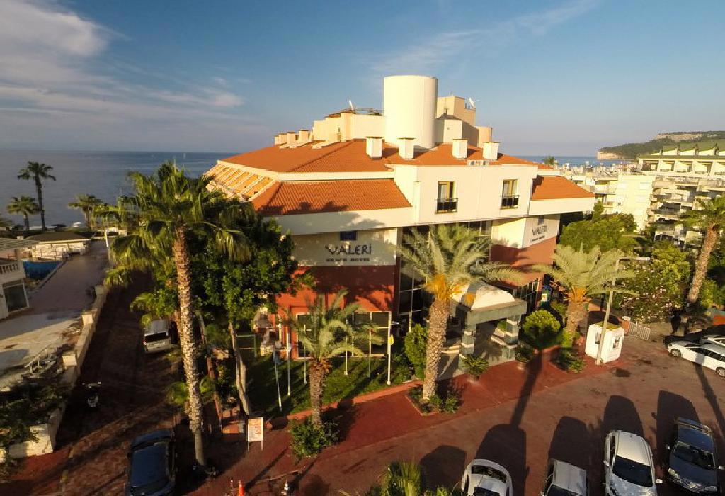 Hotel Valeri Beach