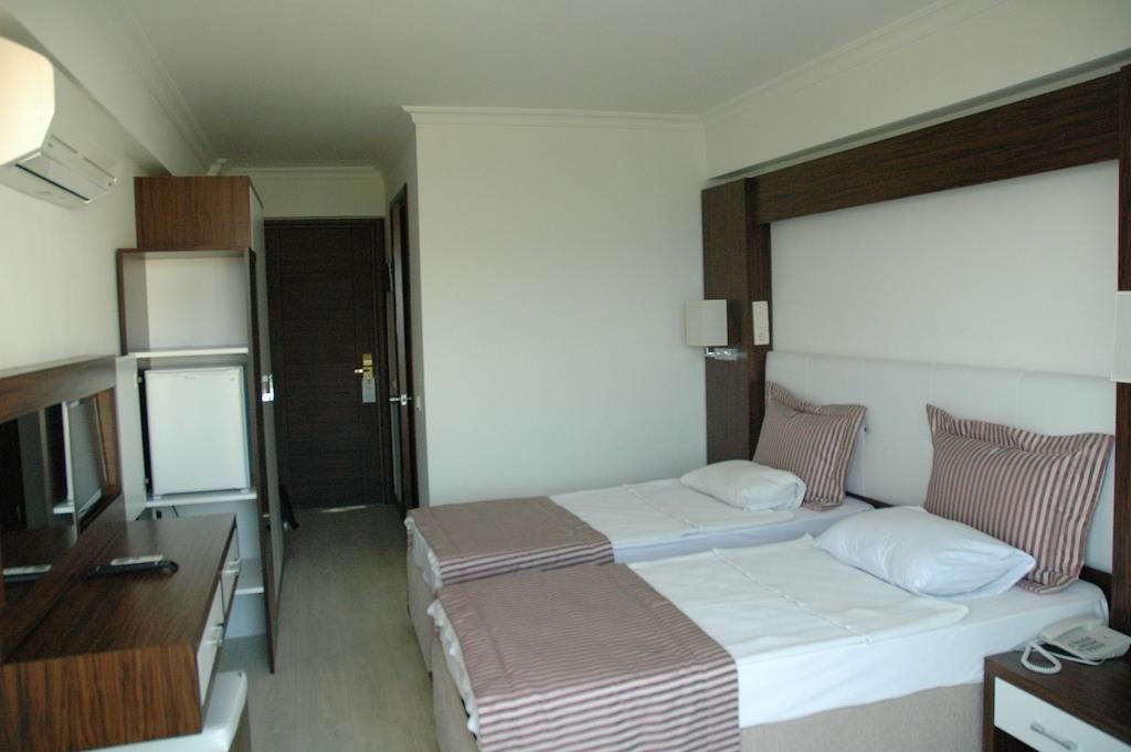 Hotel Arora
