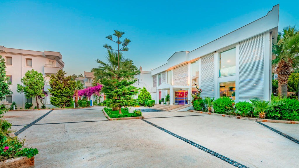 Bendis Beach Hotel