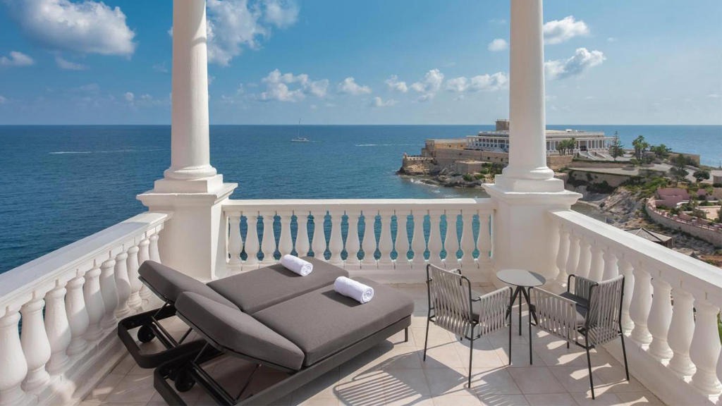 Westin Dragonara Hotel