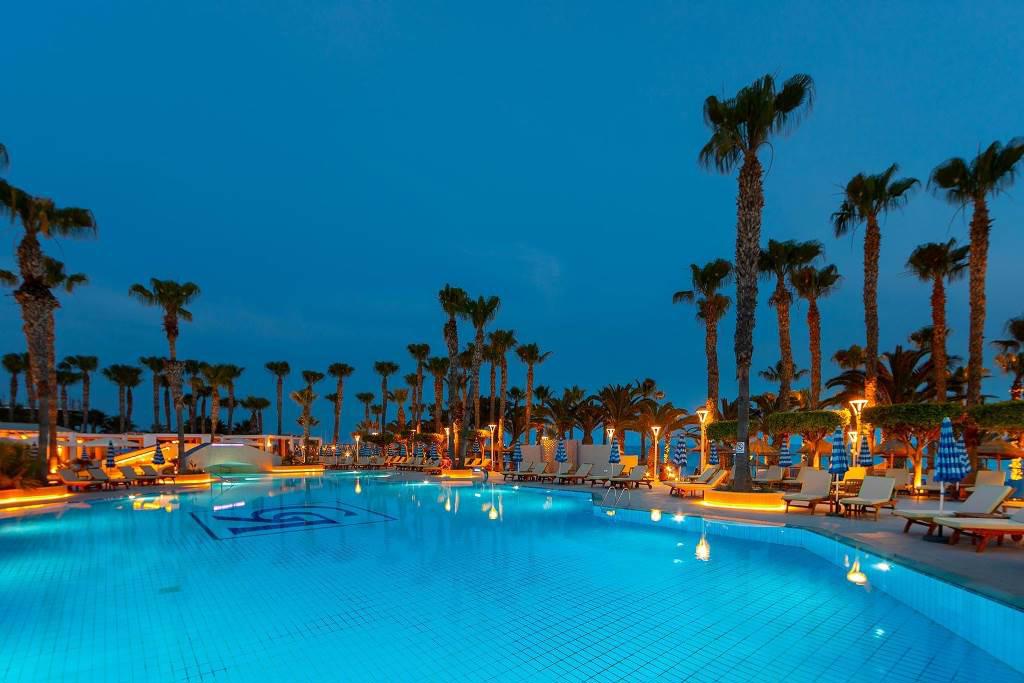 Grand Resort