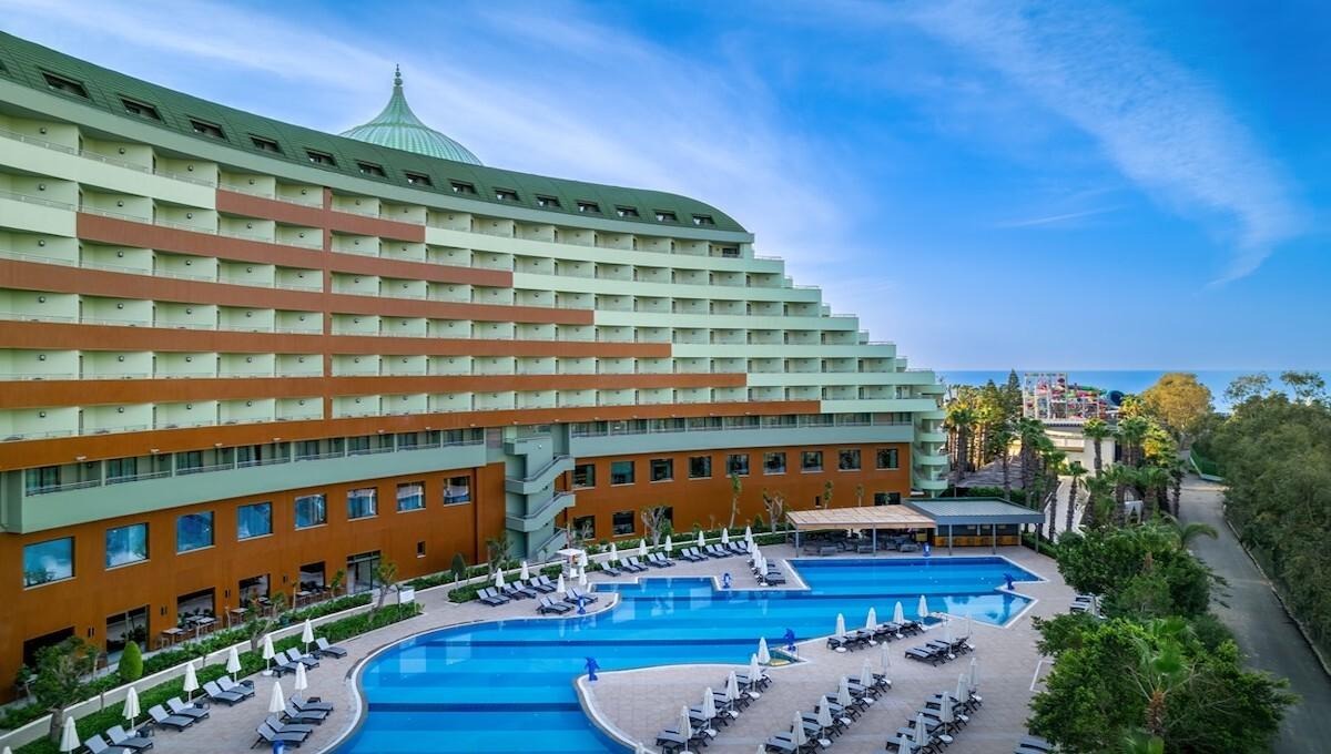 Delphin Palace Resort Hotel
