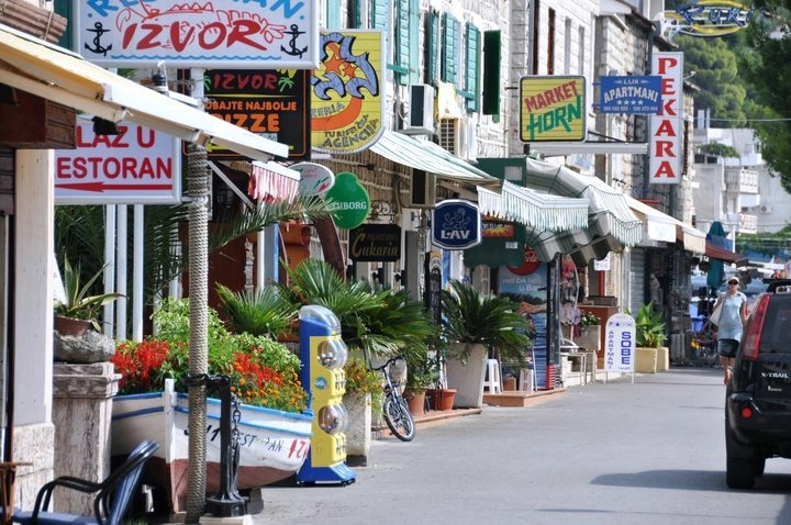 Vila - Restoran Izvor