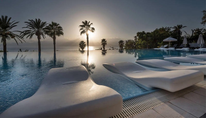 Akra Hotel