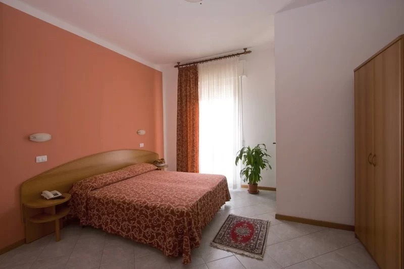 Hotel Bahama