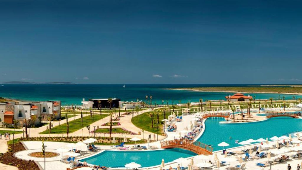 Aquasis De Luxe Resort & Spa