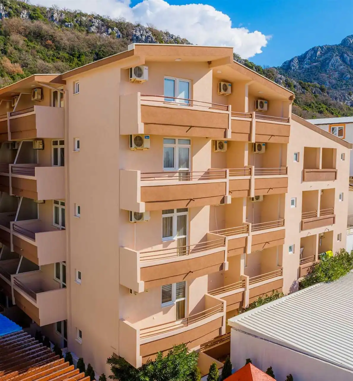 Apartmani Lara