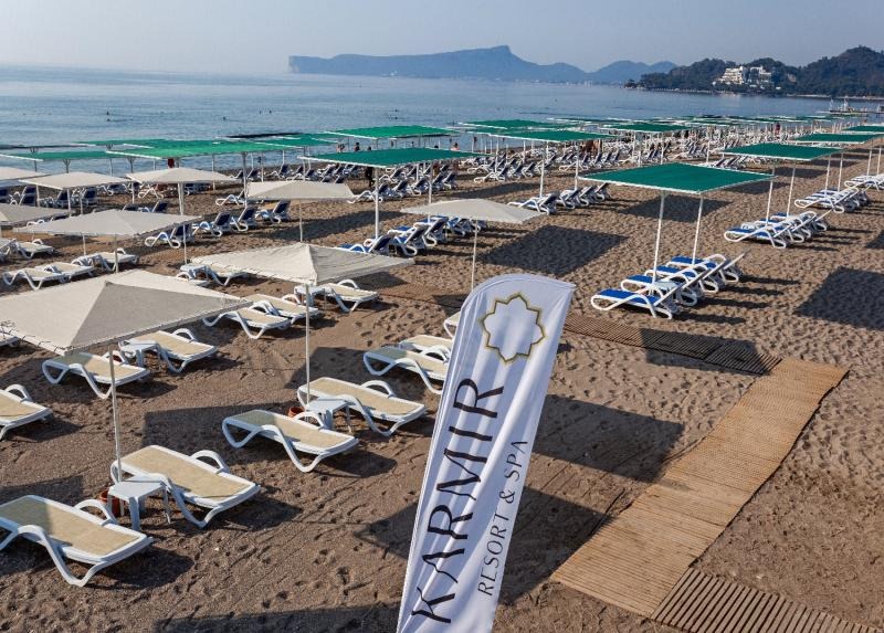 Karmir Resort and Spa