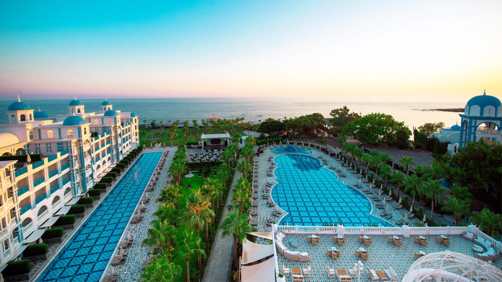 Rubi Platinum Spa Resorts & Suites