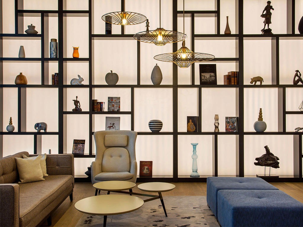 Acanthus and Cennet Barut Collection