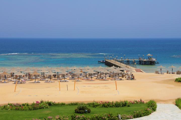 Sirena Beach Resort & Spa