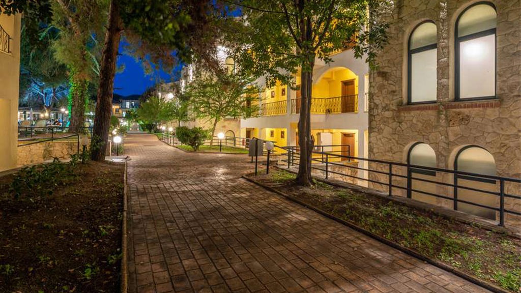 Lesse Hotel 