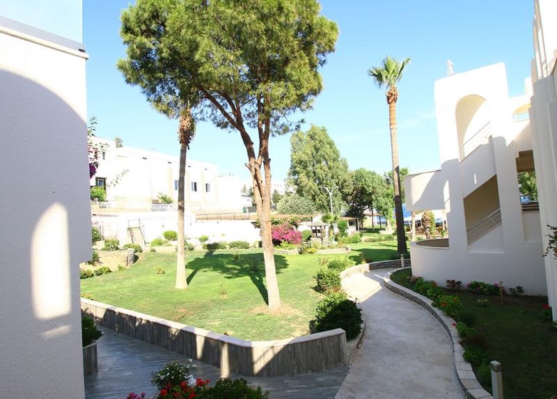 Azka Hotel