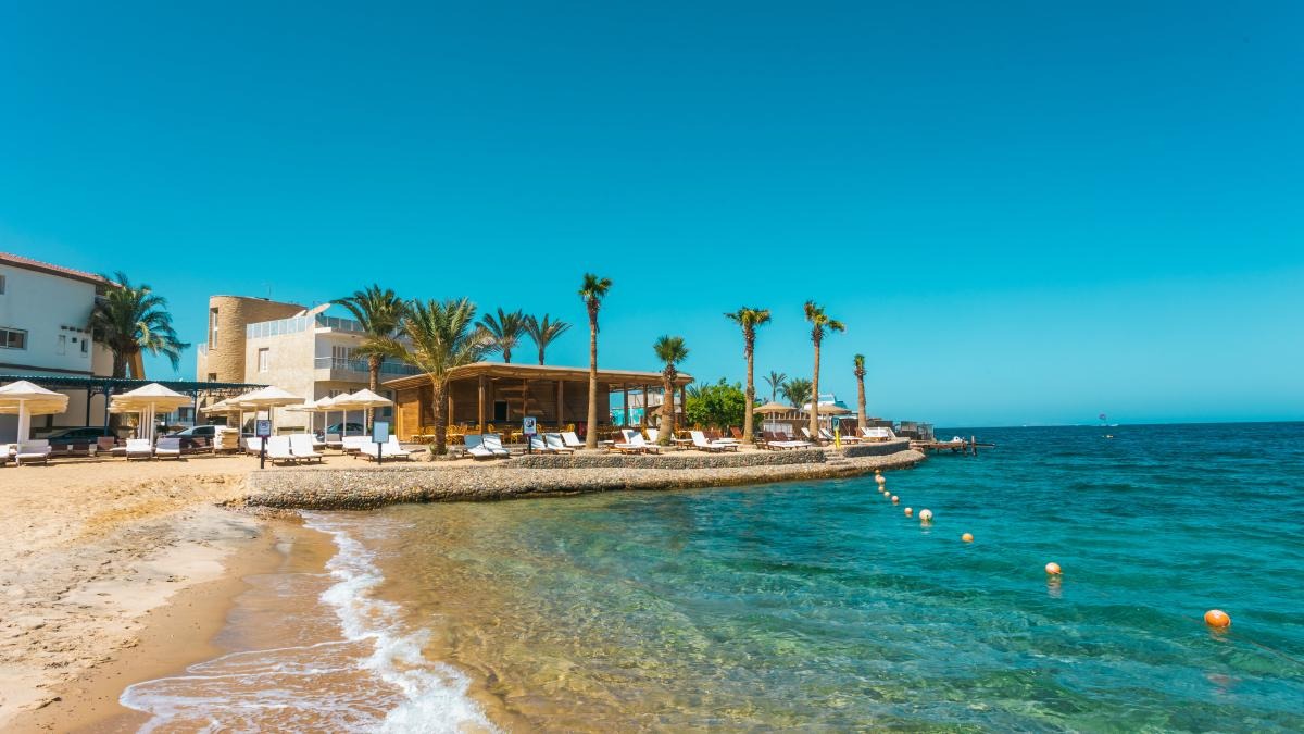 La Rosa Waves Resort
