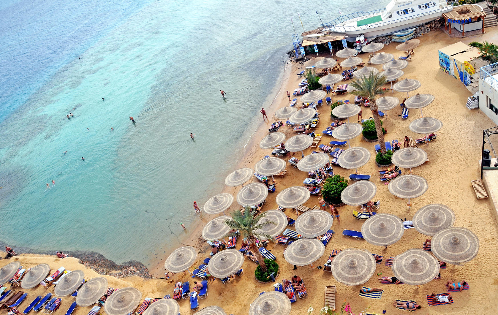 Sphinx Aqua Park Beach Resort