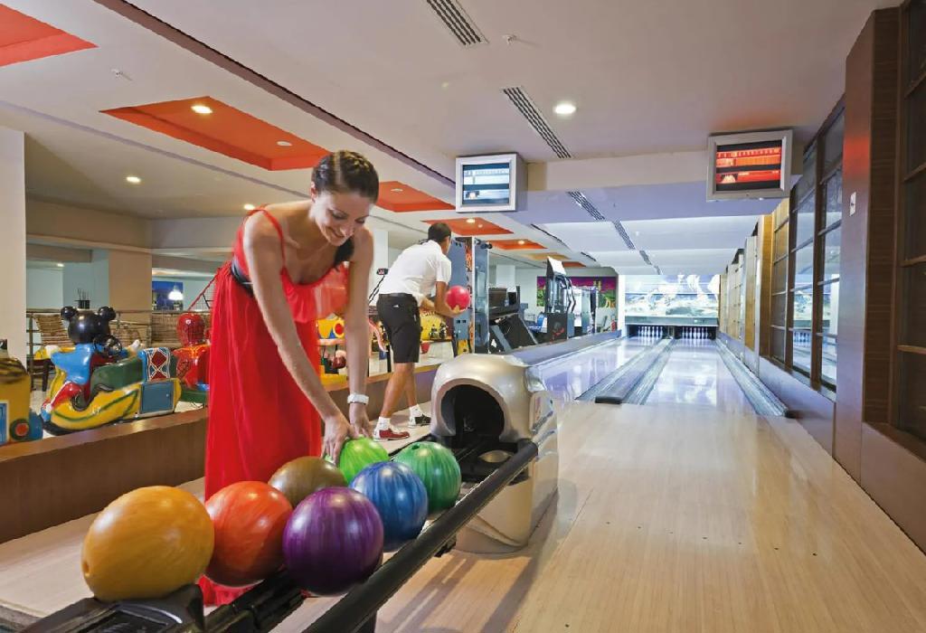 Limak Lara De Luxe Hotel & Resort