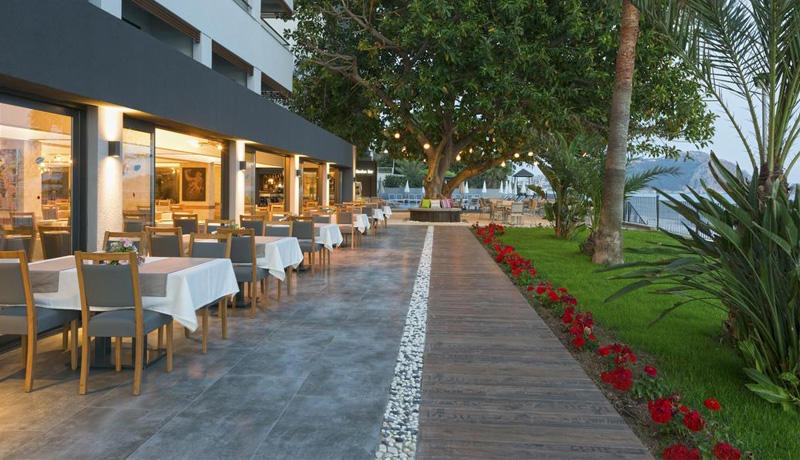 Floria Beach Hotel