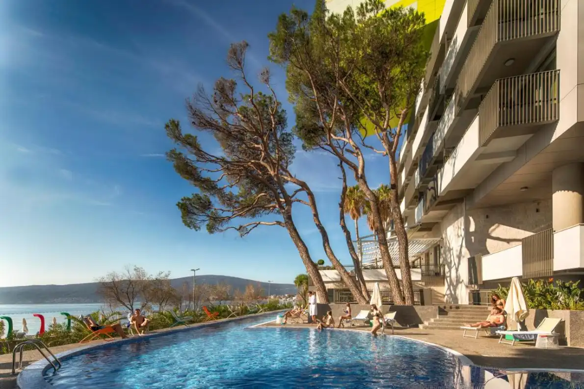 Carine Hotel Park