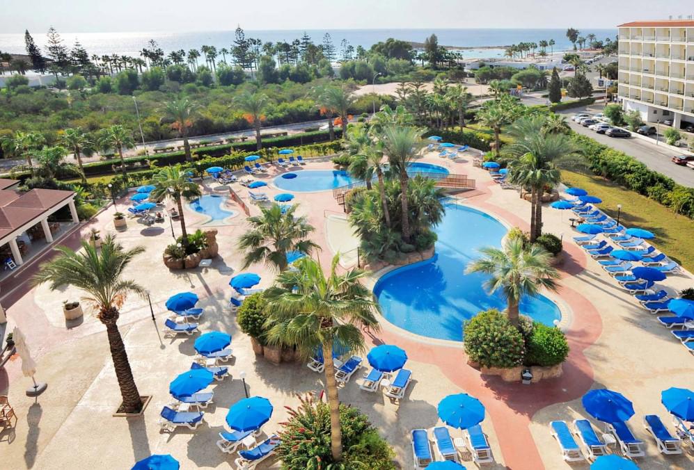 Nissiana Hotel and Bungalows