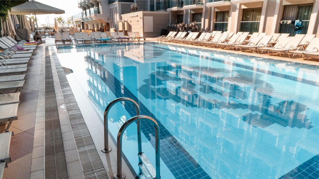 Hotel Emre Beach