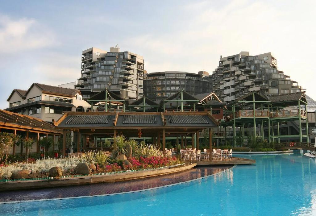 Limak Lara De Luxe Hotel & Resort