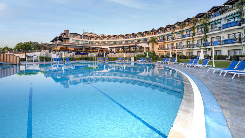 Armas Labada Hotel