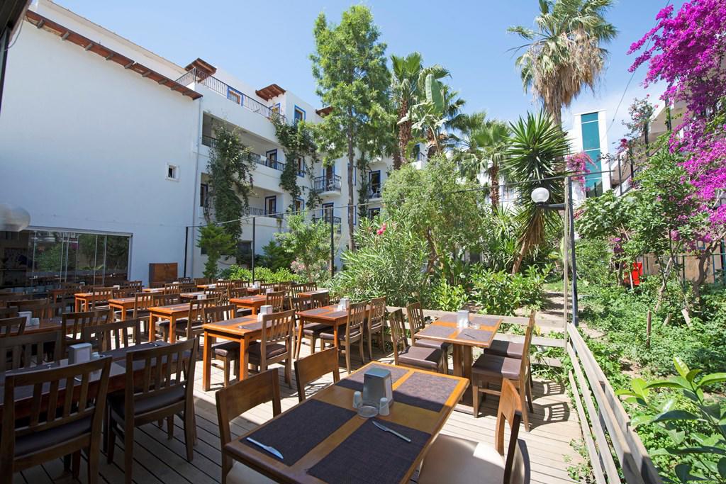 Hotel Sami Beach
