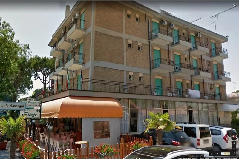 Hotel Mirage
