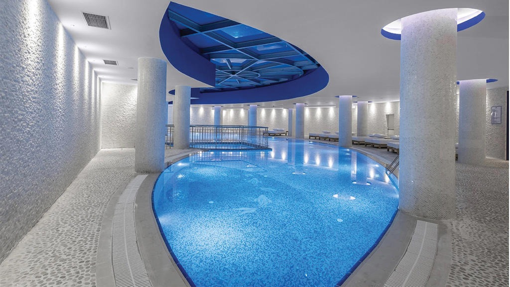 Rubi Platinum Sign Hotel