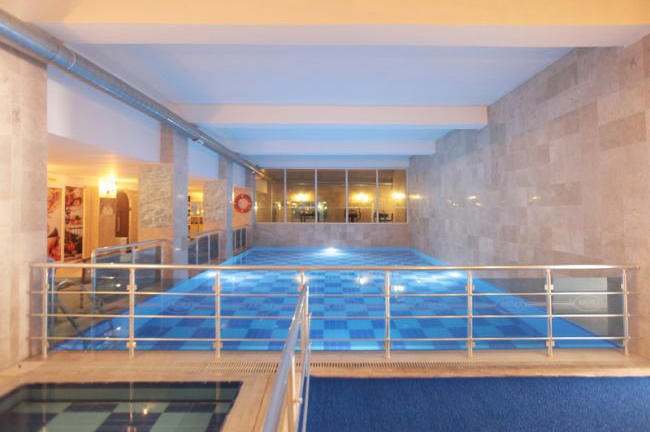 Arora Hotel