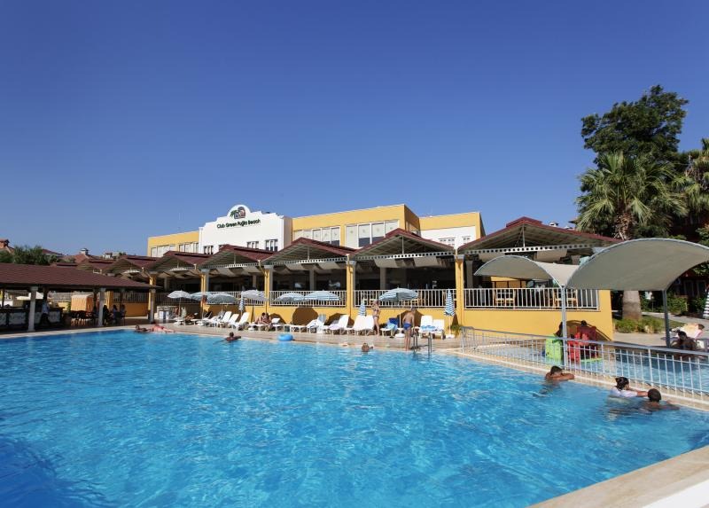Armas Green Fugla Beach