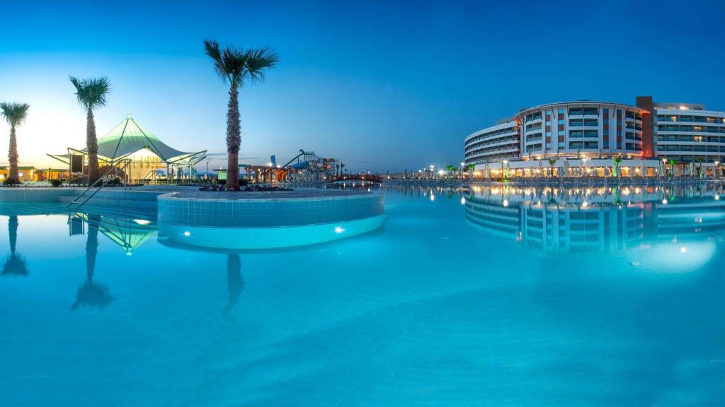 Aquasis De Luxe Resort & Spa