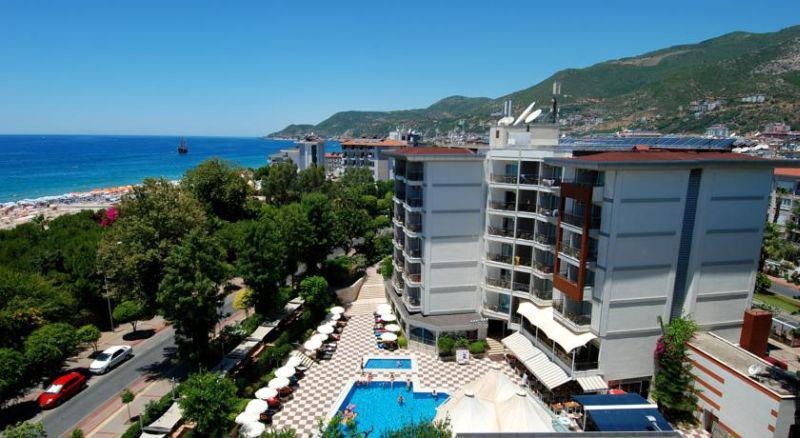 Grand Okan Hotel