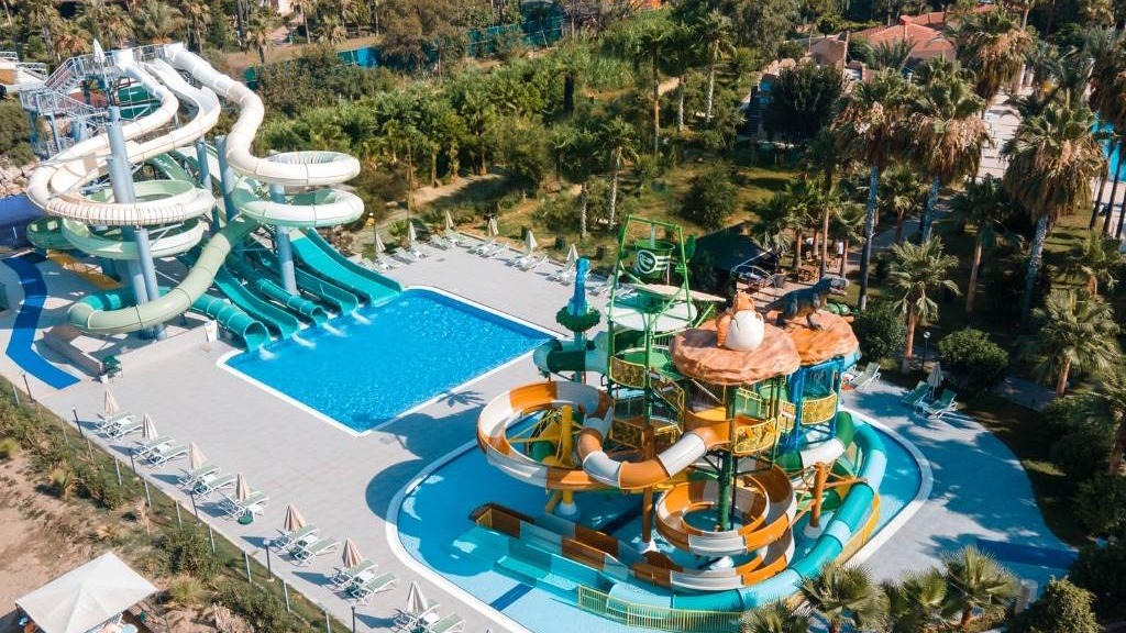 Mc Beach Park Resort Hotel