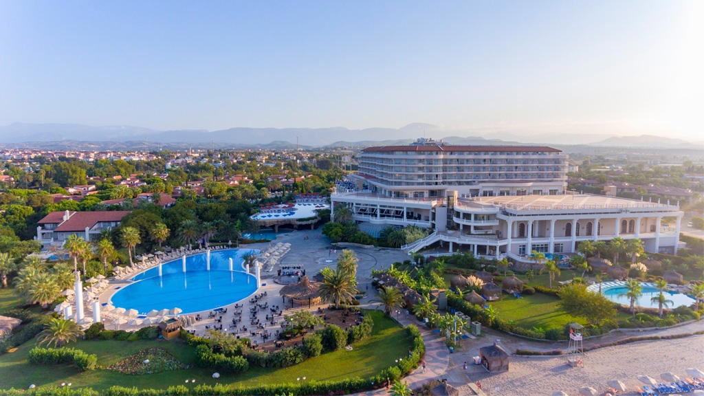 Starlight Resort Hotel
