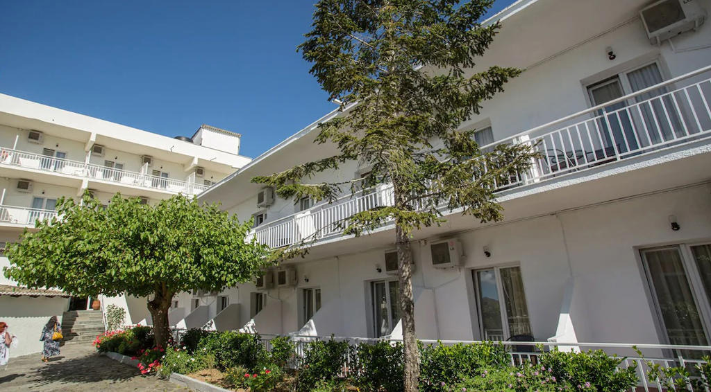 Popi Star Hotel
