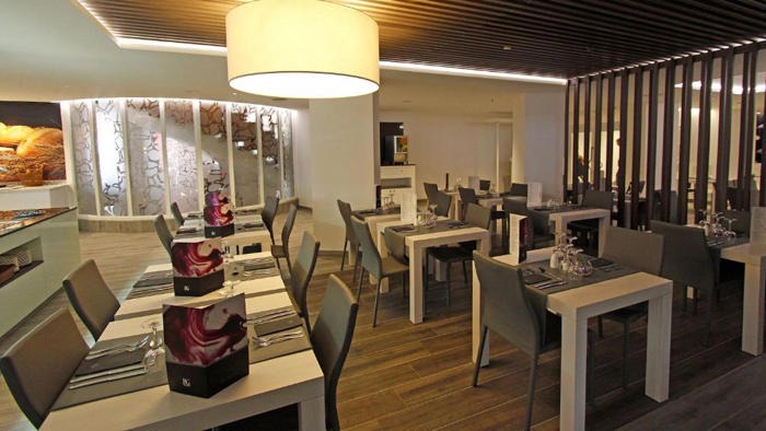 Hotel Pamplona BG