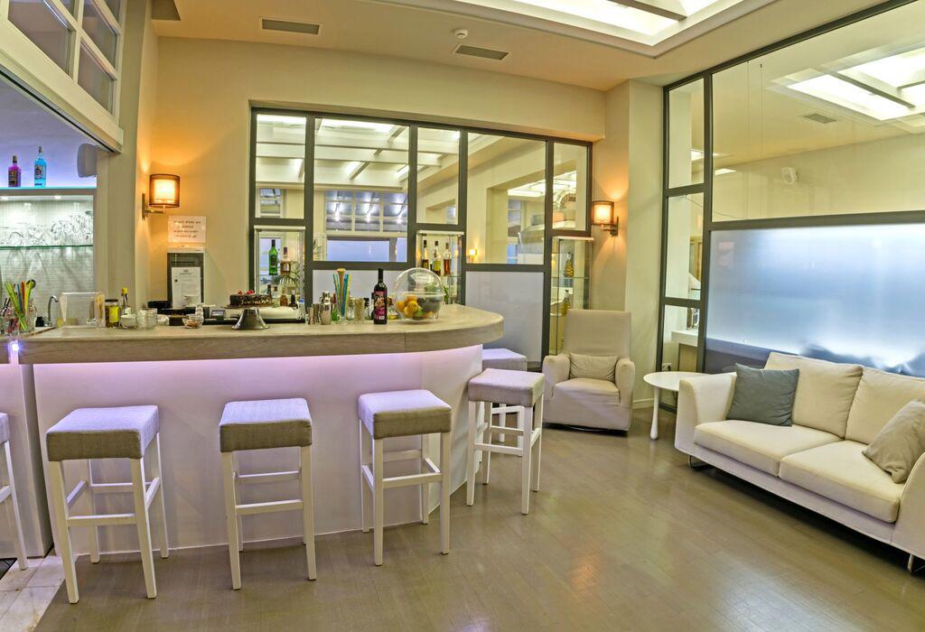 Swell Boutique Hotel