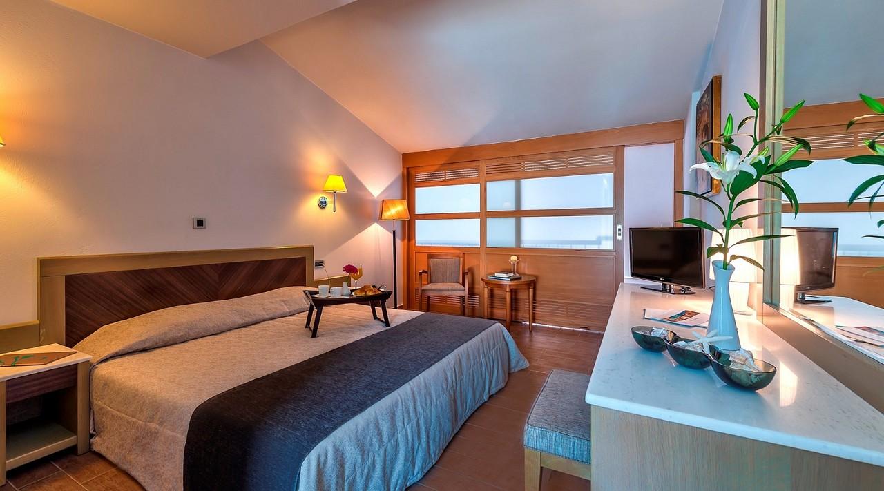 Hotel Porto Platanias Beach Resort