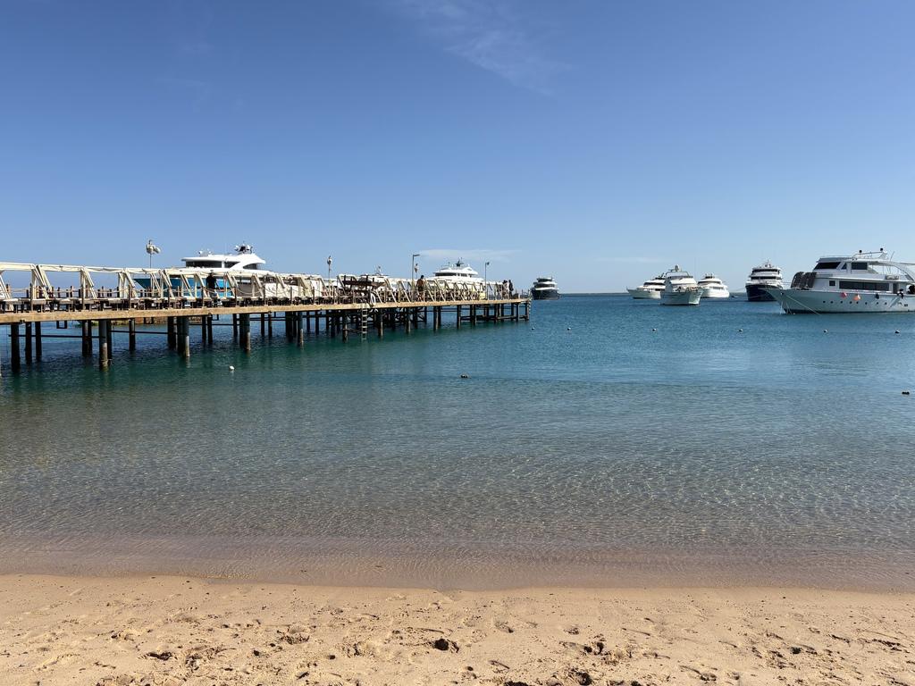 Elysees Dream Beach Hotel