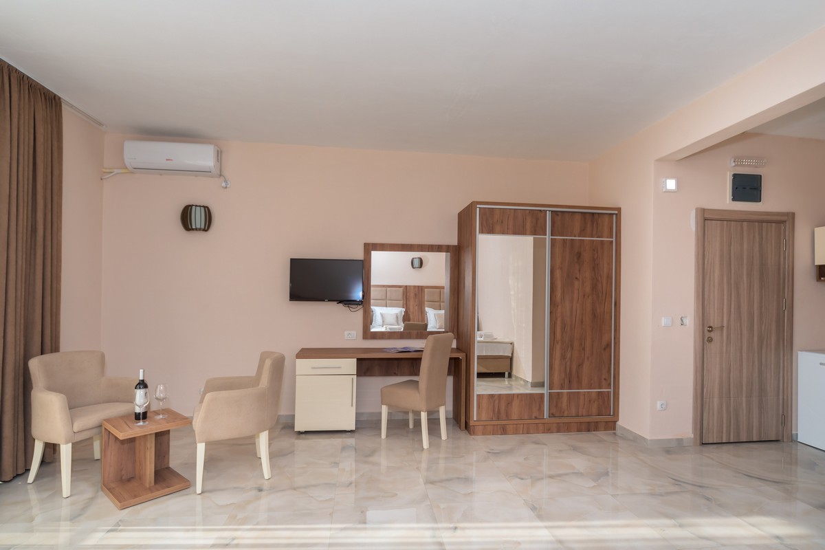 Studio-apartmani Lara Lux