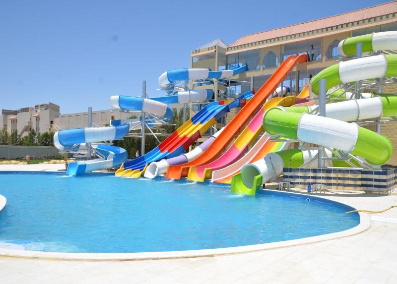 Gravity Hotel & Aqua Park