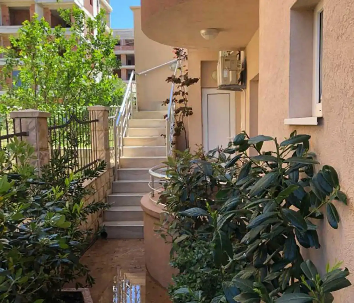 Apartmani Lara S