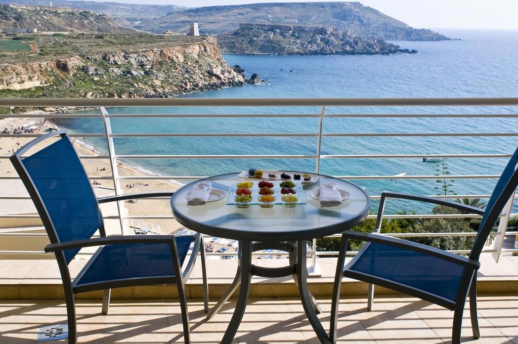 Radisson Blu Golden Sands Resort