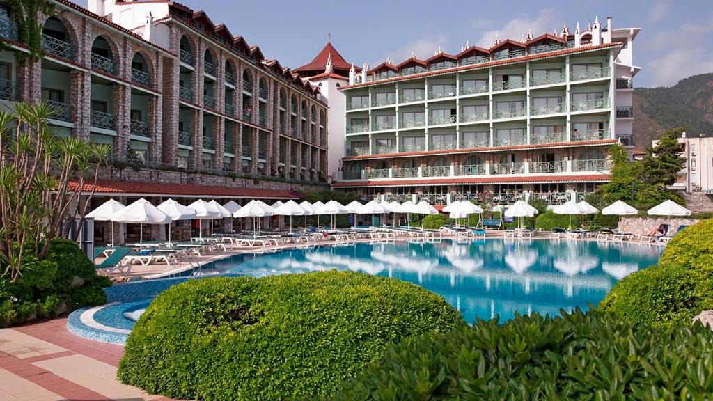 Hotel Marti La Perla