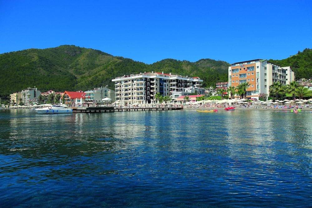 Hotel Cettia Beach Resort