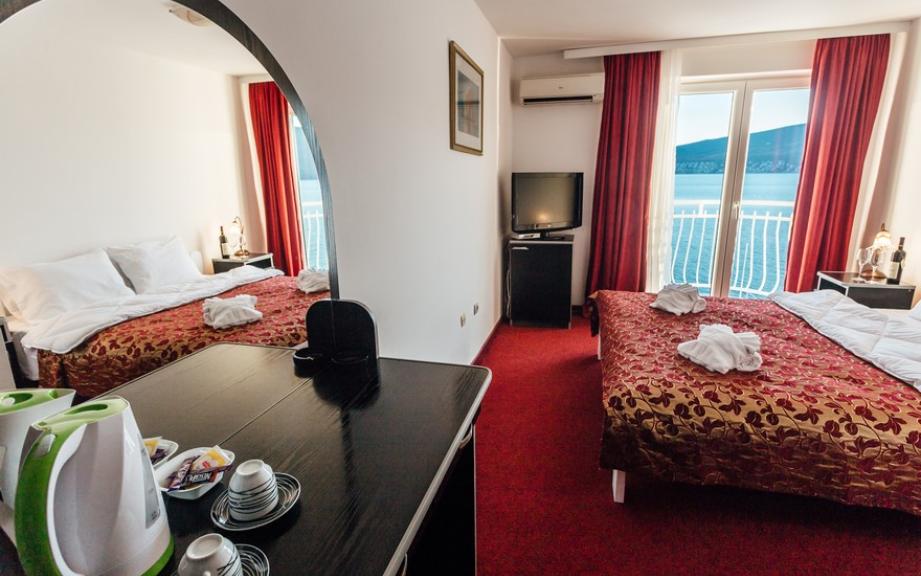 Hotel Azzuro