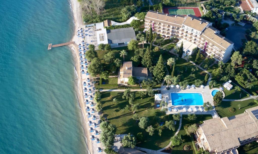 Delfinia Hotel
