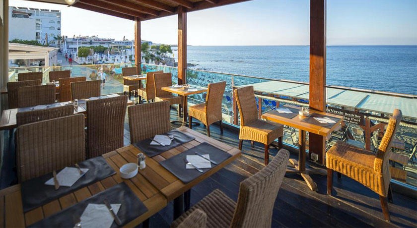 Golden Beach Hotel